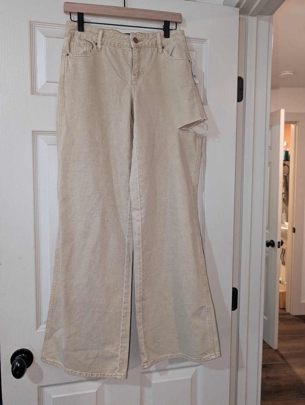 Low Rise Baggy Jeans